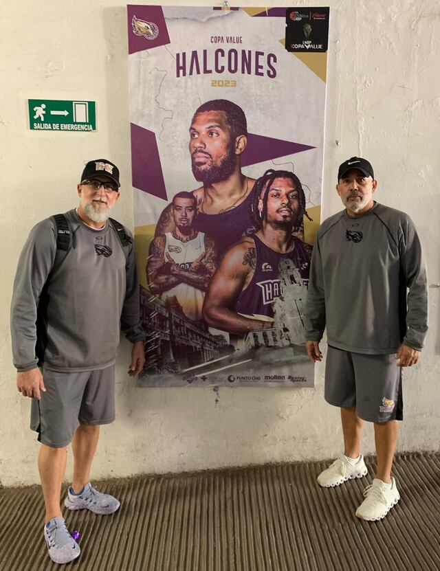 Hermanos y dirigentes del BSN celebran por segunda vez evento escolar de baloncesto