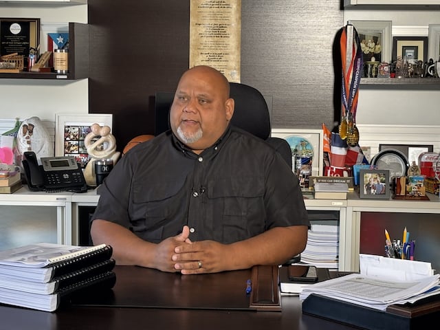 Guayama decreta duelo por empleada municipal víctima de violencia de género