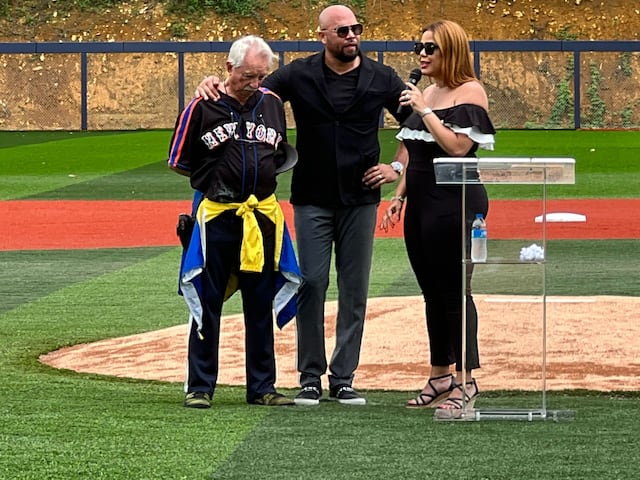 Carlos Beltrán inaugura parque de grandes ligas en su academia en el municipio de Florida