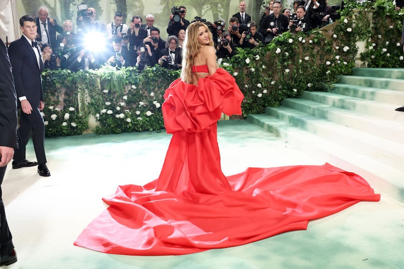 NEW YORK, NEW YORK - MAY 06: Shakira attends The 2024 Met Gala Celebrating 