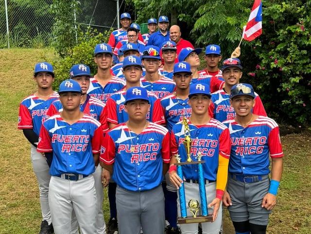 Equipo de escuelas públicas gana torneo en St. Thomas