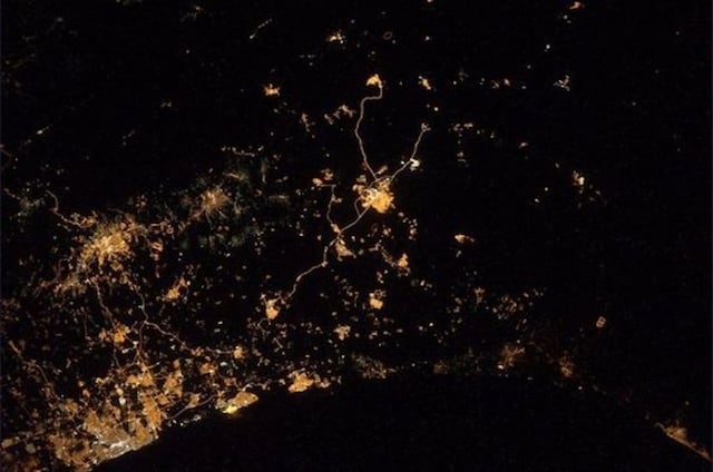Astronauta retrata conflicto en Gaza desde el espacio