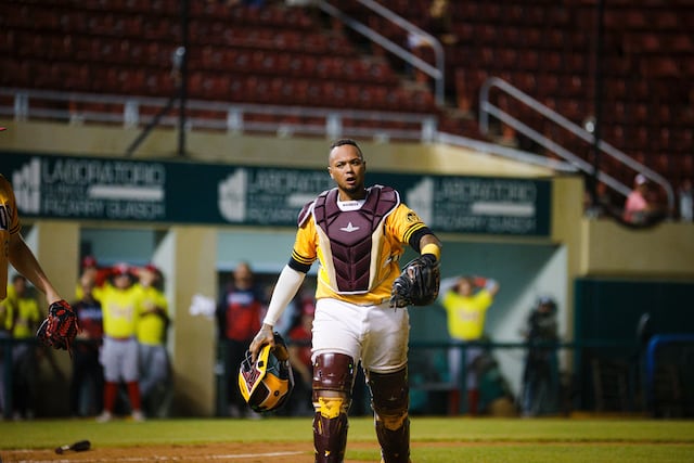 Indios dejan en el terreno de juego a los Criollos
