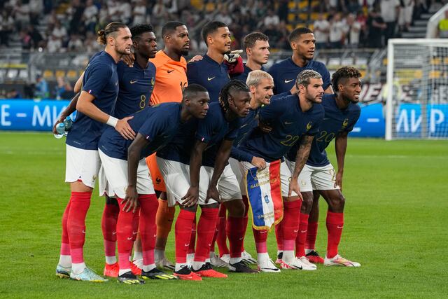 Federación de Fútbol francesa asegura que sus normas no son anti-islámicas