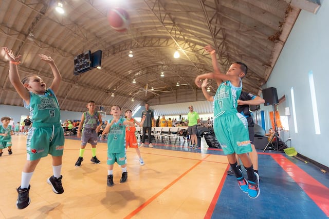 300 Jóvenes compitieron en el Campeonato de la Liga Intramural INSEC