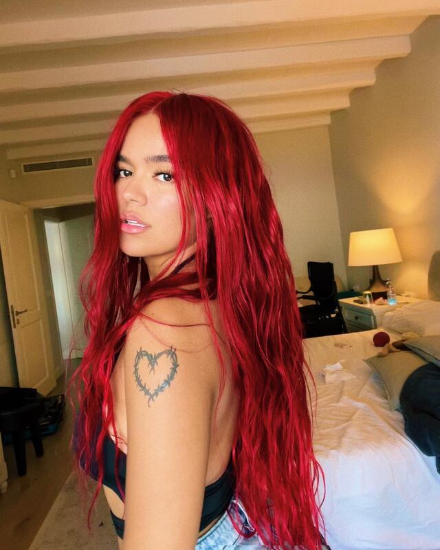 Karol G se muestra más ‘bichota’ que nunca y así lo rompe con esta foto en Instagram