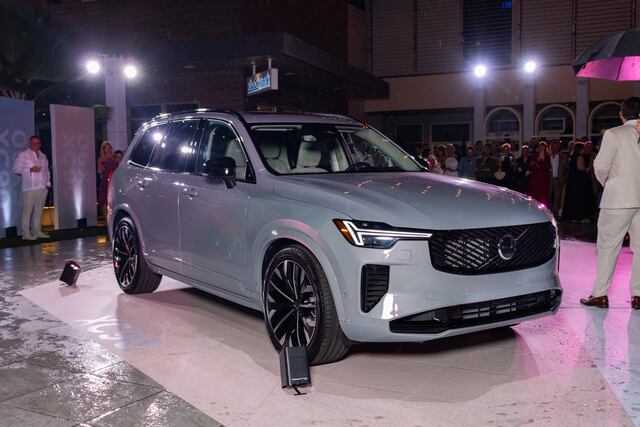 Ya están en Puerto Rico los nuevos Volvo XC90 y EX90 2025