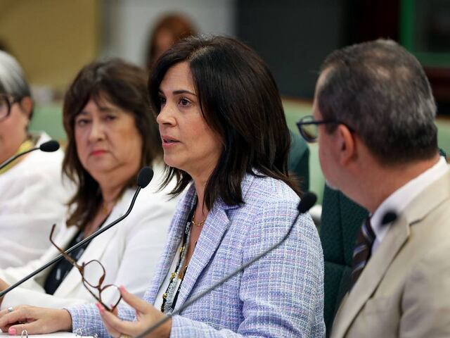 Contralora revela pagos por obras deficientes y ayudas mal aprobadas en R3 S