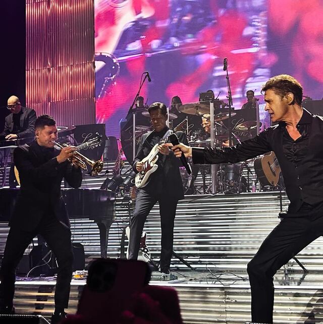 Músicos boricuas brillan junto a Luis Miguel