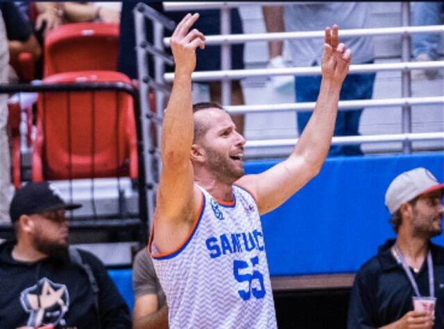 Santurce gana en tiempo extra y Arecibo domina a Carolina para tomar ventajas en sus series