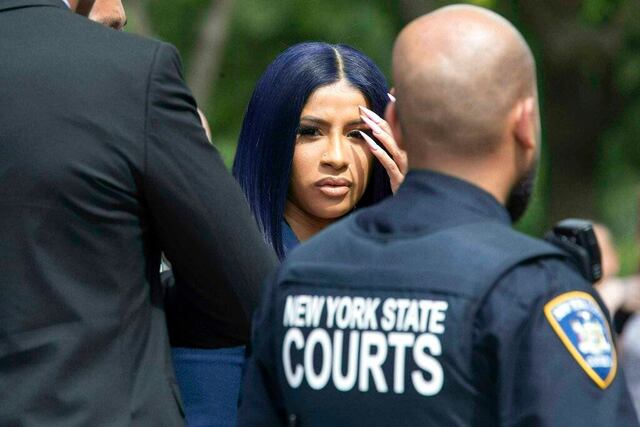 Cardi B se declara inocente de intento de agresión