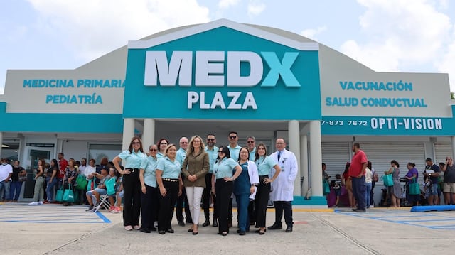 Medical Experience by MIGRANT inaugura moderna farmacia con autofarmacia en Sabana Grande