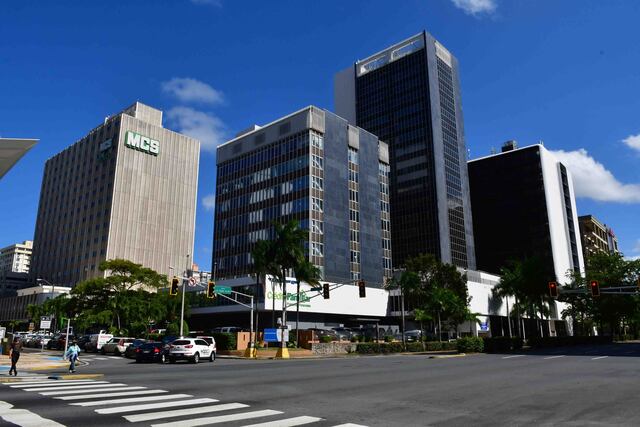 Conoce los bancos que estarán abiertos en el Día de la Recordación