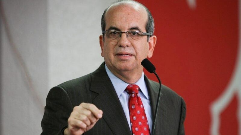 El exgobernador, Aníbal Acevedo Vilá, quien es del ala soberanista del PPD, sostiene que desde la década de 1990 Estados Unidos dejó saber que no renunciarían a sus poderes plenarios sobre Puerto Rico. (Foto: Archivo)