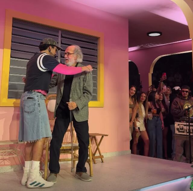 VIDEO: Emotiva aparición de Jacobo Morales en la “casita” de Bad Bunny
