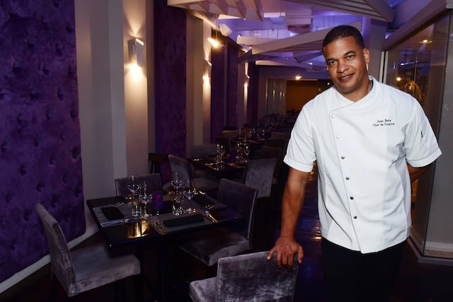 Chef “coqueto” está cautivando en Condado