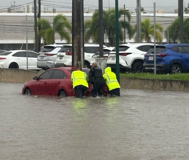 Aumentan los pueblos bajo aviso y advertencia de inundaciones