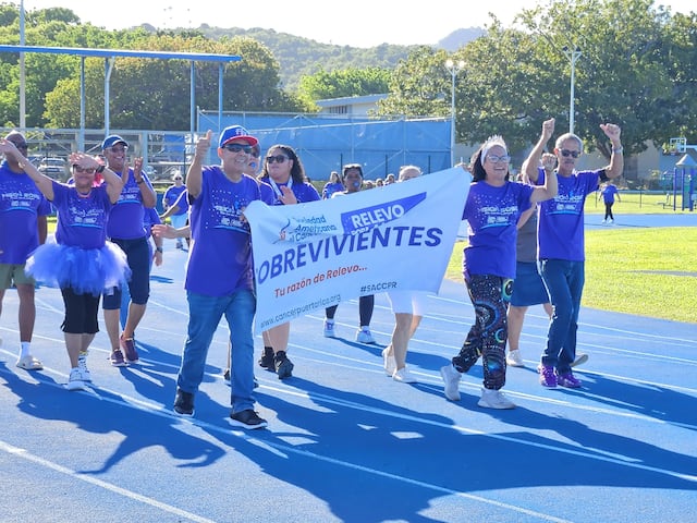 Celebran Relevo por la Vida en Ceiba