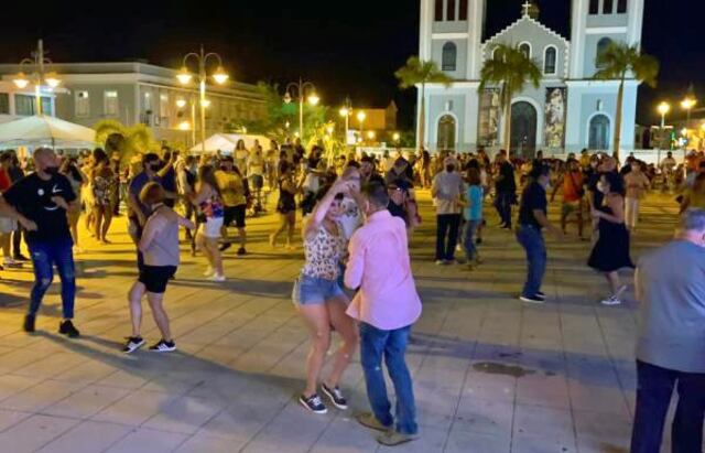 Finalizan mes del amor con presentaciones artísticas en Isabela