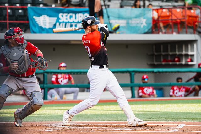Caen los Leones de Ponce ante los Criollos de Caguas en el béisbol invernal