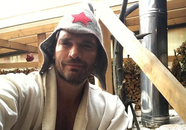 Satisfecho Julián Gil con nueva cifra de pensión para Matías