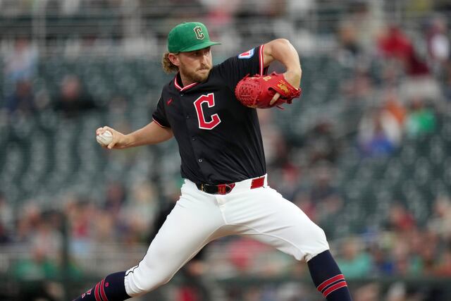Tanner Bibee firma contrato de cinco años con los Guardianes