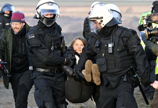 Policía alemana retiene a la activista Greta Thunberg durante protesta por demolición del pueblo minero de Lützerath