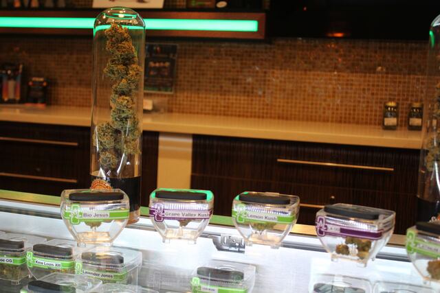 Venta de marihuana deja millones de dólares en Nevada en sus primeros días