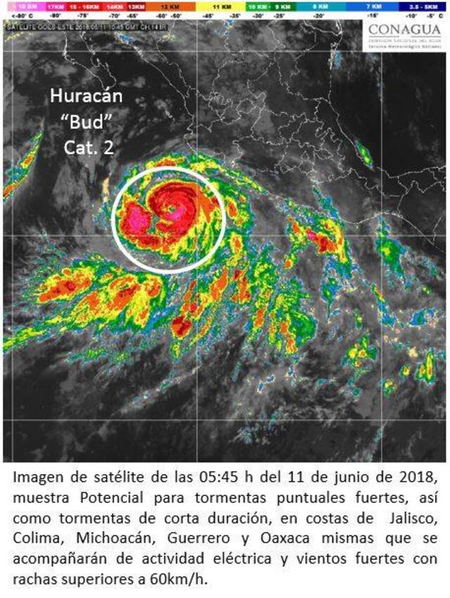 Huracán 'Bud' provoca fuerte oleaje en las costas de México