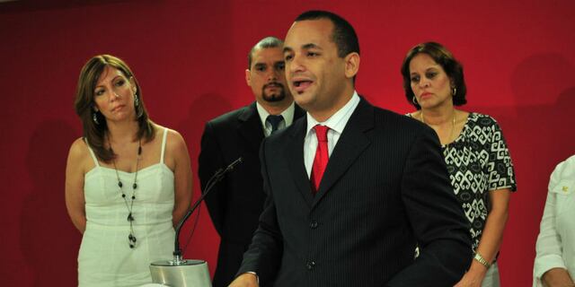 Senador popular pide olvidarse de la reforma contributiva y atender deuda