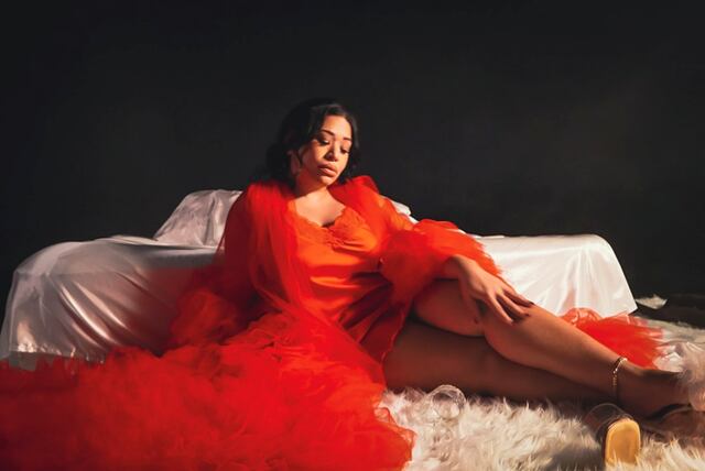 Cynthia Roque lanza el tema “El que se enamora pierde”