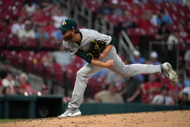 Gelof pega 4 hits y Atléticos apabullan 8-0 a Cardenales