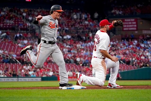 Yépez jonronea y Cardenales aplastan 10-1 a Orioles