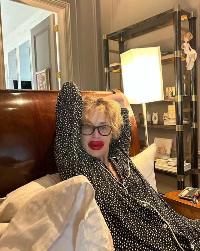Sharon Stone presume su nuevo “look” para celebrar su cumpleaños
