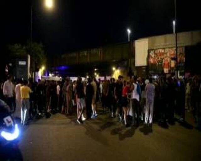 Un muerto y 8 hospitalizados por un ataque junto a una mezquita en Londres