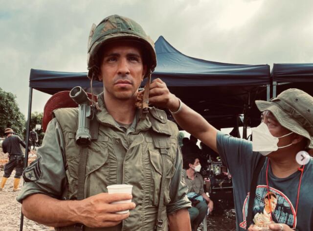 Carlos Arroyo se goza su papel de sargento y su debut como actor para Apple TV+