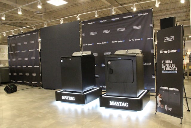 La marca de electrodomésticas Maytag presentó su nueva línea de lavadoras y secadoras de la mano de Tiendas Berrios en Puerto Rico