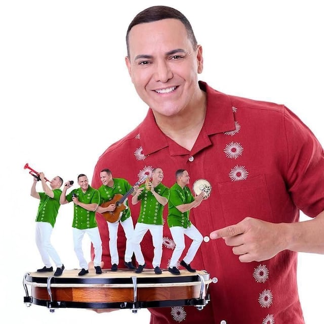 Víctor Manuelle confiesa su debilidad por los pasteles con kétchup