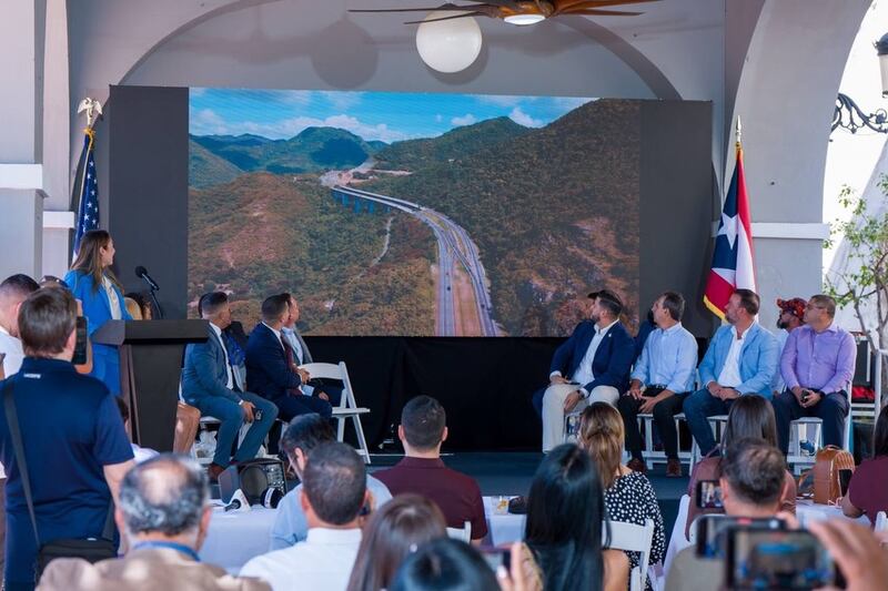 La directora ejecutiva de Turismo, Willianette Robles Cancel, durante la presentación de la Ruta Gastronómica Mar y Tierra.