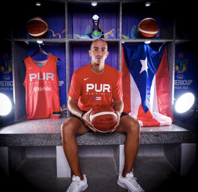 Concentrado  Carlos Arroyo en armar el equipo para pase al Mundial