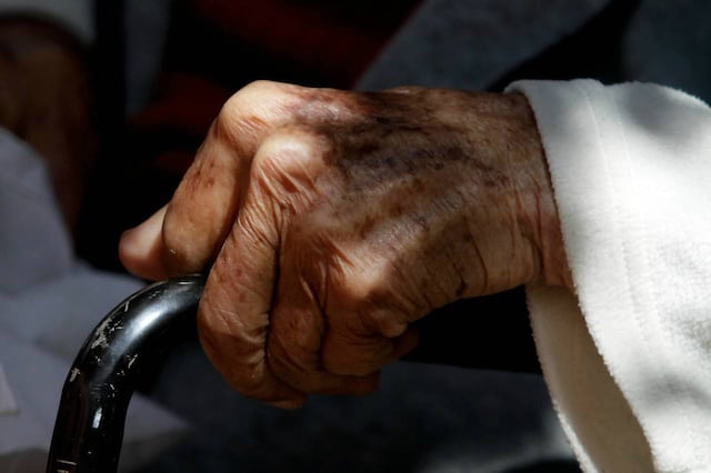 Adulta mayor en Argentina le prendió fuego a su hijo porque la amenazó con abusarla