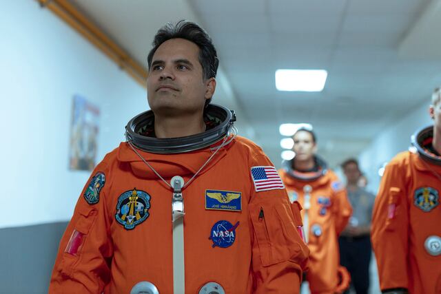 Reseña: “A Million Miles Away” inspira con la historia de un agricultor que logra ser un astronauta