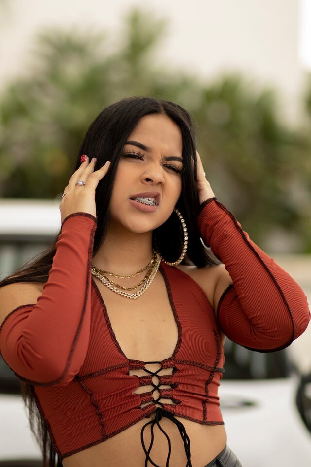 Naiee estrena su nuevo sencillo “Blah”