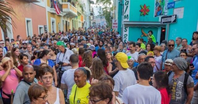 Cómo evitar que los jóvenes prueben alcohol durante las festividades navideñas