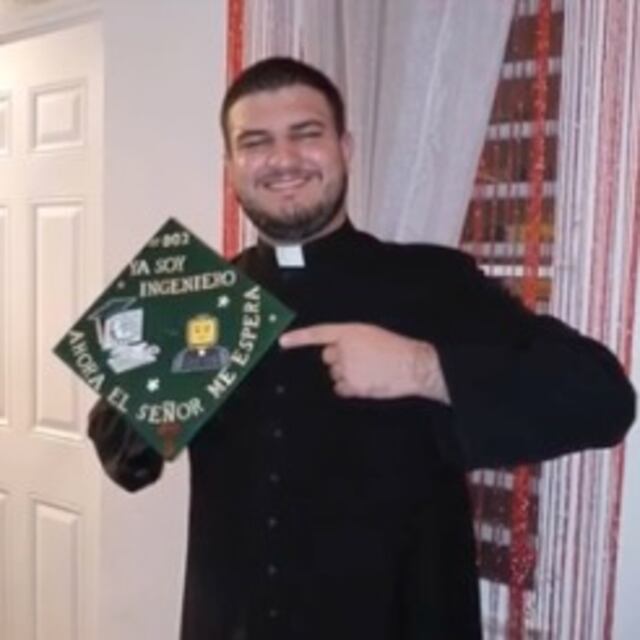 Se convierte en sacerdote un ingeniero recién graduado de la UPR Mayagüez