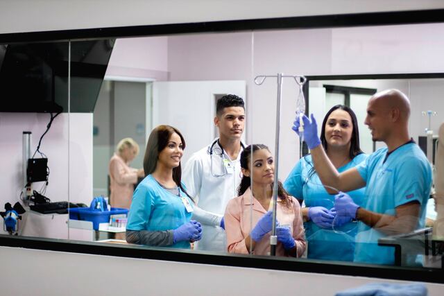 Columbia recibe importante acreditación en enfermería
