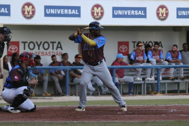 Navarreto se convierte en el primer pelotero de la temporada en ganar unánime el premio al Jugador de la Semana de la COPA Humana