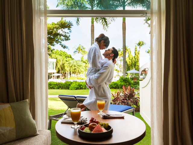 Romance, gastronomía y ritmo en Fairmont El San Juan Hotel
