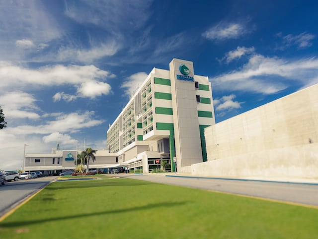 Hospital Menonita Guayama es reconocido por iniciativa de cuidado a adultos mayores