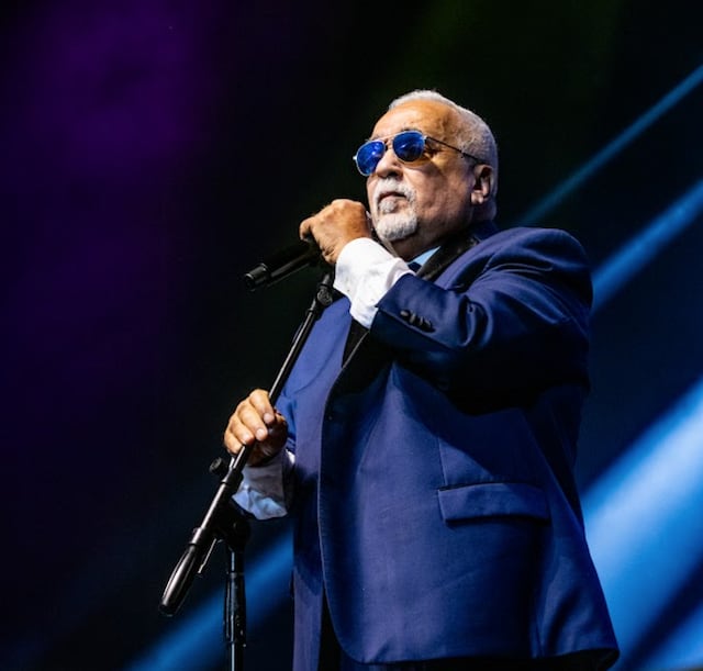 Willie Colón emociona al público con un recorrido musical y homenaje a Héctor Lavoe